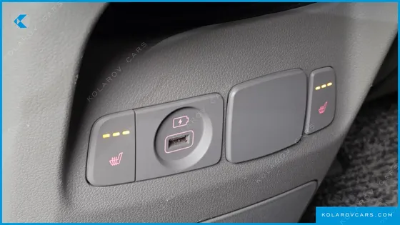 KIA CARNIVAL 9-SEATER PRSTIGE