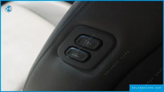 KIA CARNIVAL 9-SEATER PRSTIGE