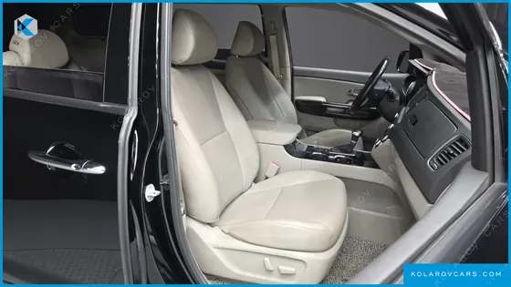 KIA CARNIVAL 9-SEATER PRSTIGE