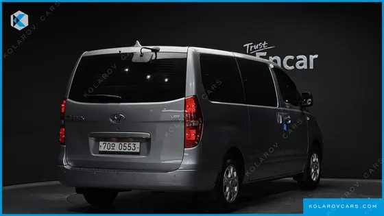 HYUNDAI STAREX 12-SEATER WAGON