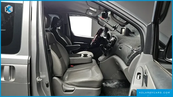 HYUNDAI STAREX 12-SEATER WAGON