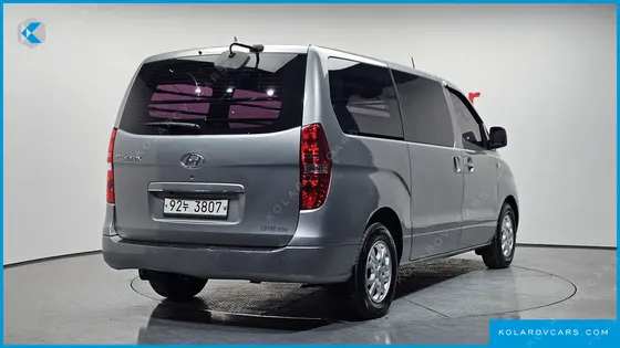 HYUNDAI STAREX 3-SEATER VAN