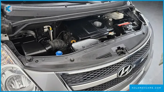 HYUNDAI STAREX 3-SEATER VAN