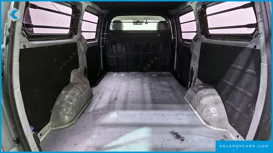 HYUNDAI STAREX 3-SEATER VAN