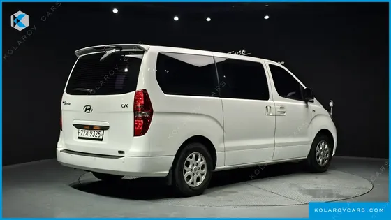 HYUNDAI STAREX 12-SEATER WAGON