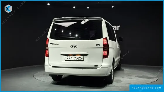 HYUNDAI STAREX 12-SEATER WAGON