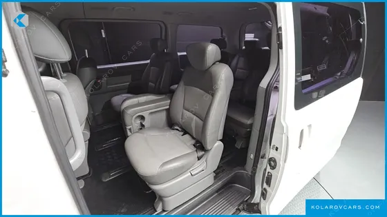 HYUNDAI STAREX 12-SEATER WAGON