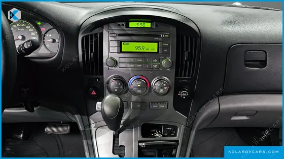 HYUNDAI STAREX 12-SEATER WAGON