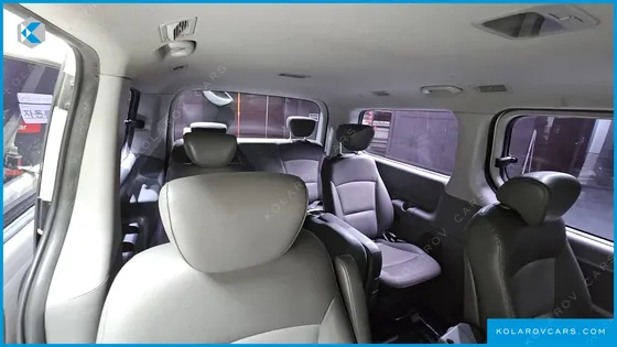 HYUNDAI STAREX 12-SEATER WAGON