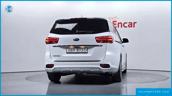 KIA CARNIVAL 9-SEATER PRSTIGE