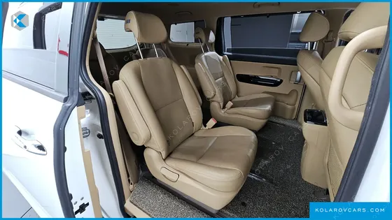 KIA CARNIVAL 9-SEATER PRSTIGE