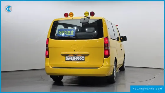 HYUNDAI STAREX GUARD CAR OF CHILDREN
