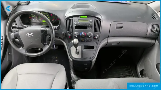 HYUNDAI STAREX GUARD CAR OF CHILDREN