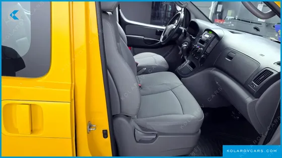 HYUNDAI STAREX GUARD CAR OF CHILDREN