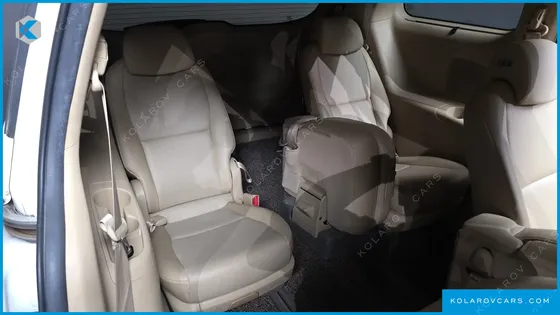 KIA CARNIVAL 11-SEATER PRESTIGE