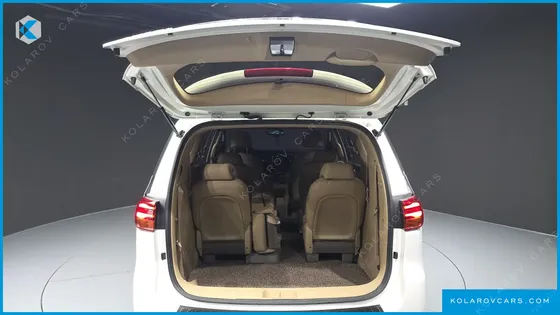 KIA CARNIVAL 11-SEATER PRESTIGE