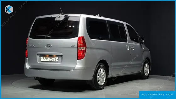 HYUNDAI STAREX 12-SEATER WAGON