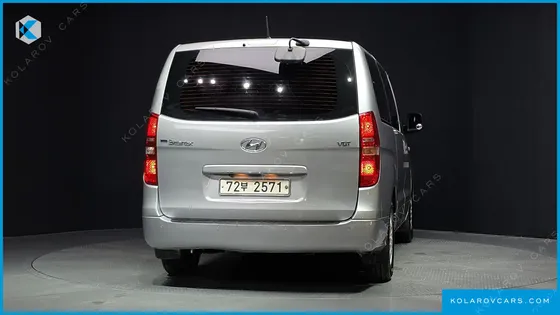 HYUNDAI STAREX 12-SEATER WAGON
