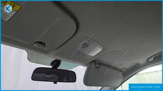HYUNDAI STAREX 12-SEATER WAGON