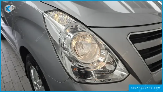 HYUNDAI STAREX 12-SEATER WAGON