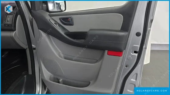 HYUNDAI STAREX 12-SEATER WAGON