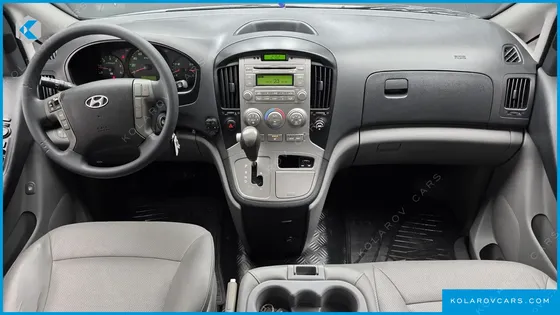 HYUNDAI STAREX 12-SEATER WAGON