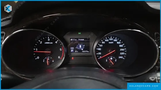 KIA CARNIVAL 7-SEATER LIMOUSINE