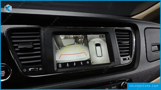 KIA CARNIVAL 7-SEATER LIMOUSINE