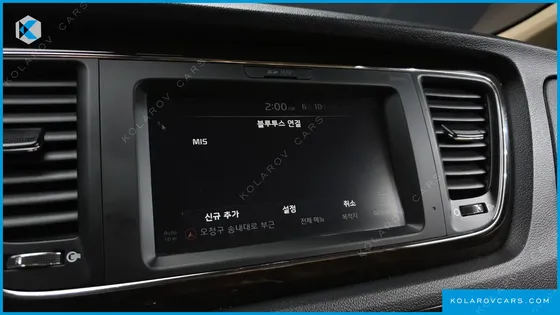 KIA CARNIVAL 7-SEATER LIMOUSINE