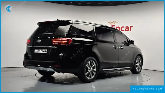 KIA CARNIVAL 9-SEATER PRSTIGE