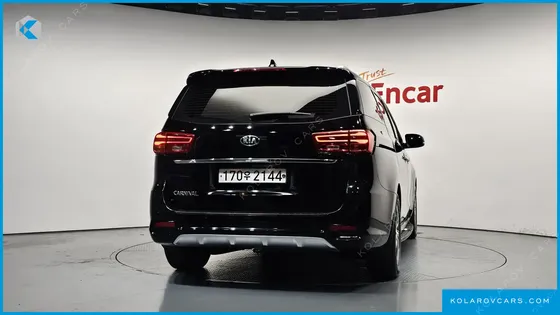 KIA CARNIVAL 9-SEATER PRSTIGE