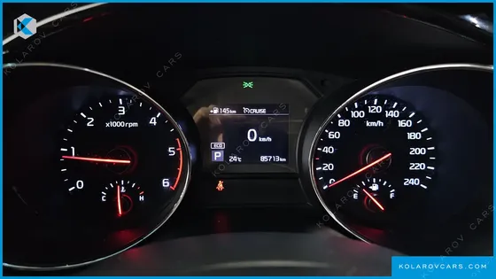 KIA CARNIVAL 9-SEATER PRSTIGE