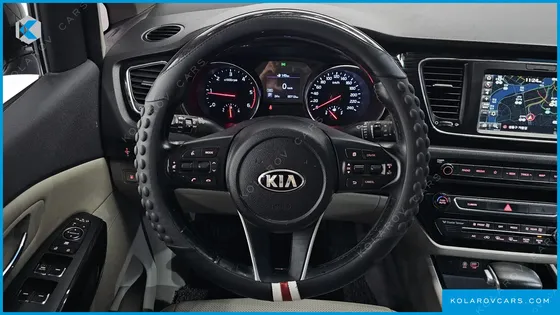 KIA CARNIVAL 9-SEATER PRSTIGE
