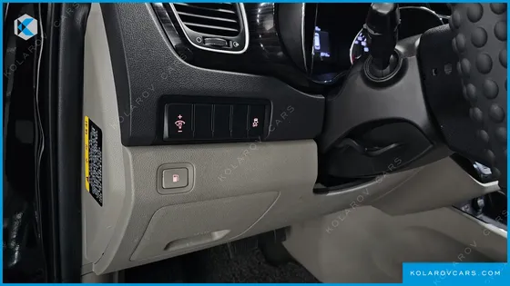 KIA CARNIVAL 9-SEATER PRSTIGE