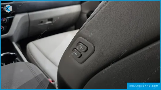 KIA CARNIVAL 9-SEATER PRSTIGE