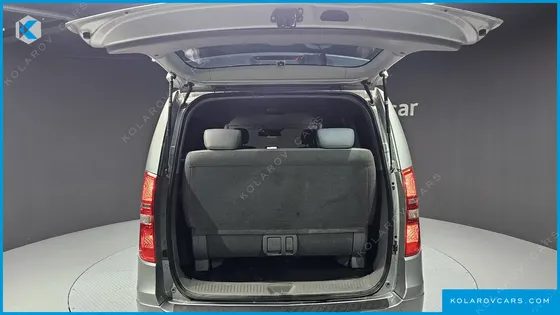 HYUNDAI STAREX 12-SEATER WAGON