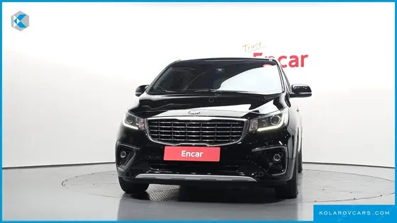KIA CARNIVAL 9-SEATER LUXURY