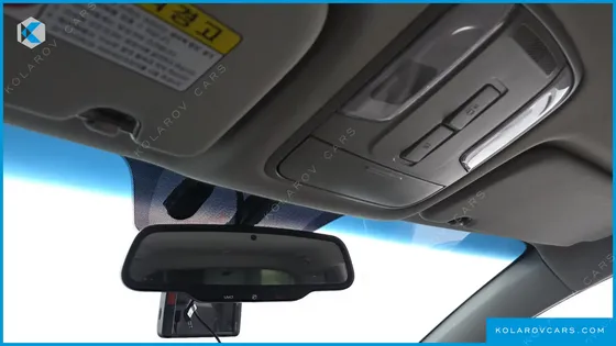 KIA CARNIVAL 9-SEATER LUXURY