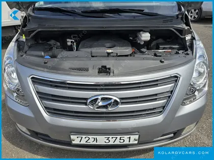 HYUNDAI STAREX 12-SEATER WAGON