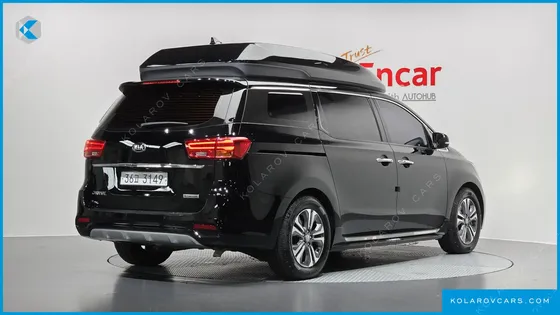 KIA CARNIVAL 9-SEATER HI-LIMOUSINE