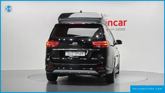 KIA CARNIVAL 9-SEATER HI-LIMOUSINE