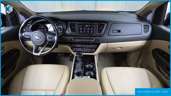 KIA CARNIVAL 9-SEATER HI-LIMOUSINE