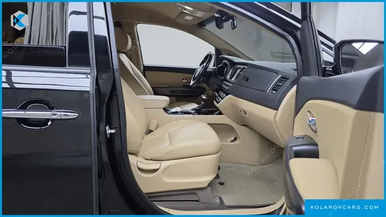KIA CARNIVAL 9-SEATER HI-LIMOUSINE