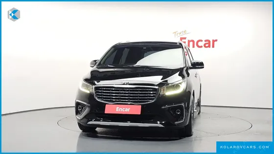 KIA CARNIVAL 9-SEATER LUXURY