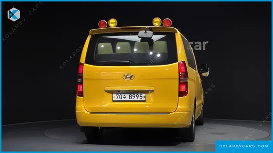 HYUNDAI STAREX GUARD CAR OF CHILDREN