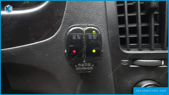 HYUNDAI STAREX GUARD CAR OF CHILDREN
