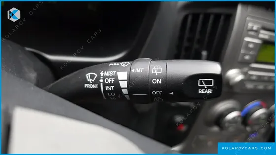 HYUNDAI STAREX GUARD CAR OF CHILDREN
