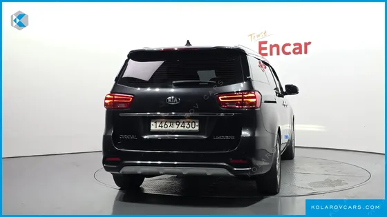 KIA CARNIVAL 7-SEATER LIMOUSINE