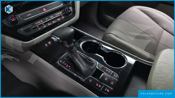 KIA CARNIVAL 7-SEATER LIMOUSINE
