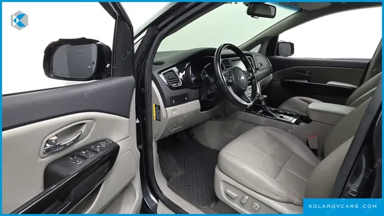 KIA CARNIVAL 7-SEATER LIMOUSINE